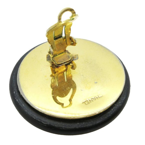 CHANEL CC Logos Button Motif Quilted Earrings Gold - Picture 3 of 4